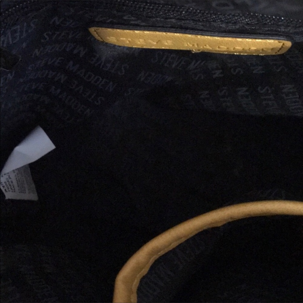 Steve Madden Dome Crossbody Bag - Picture 4 of 4